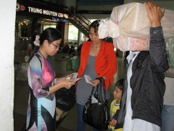 kiem tra ten cmnd khach di tau 