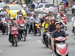Phí xe máy, mỗi nơi một mức