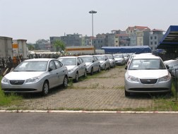 Trước bạ ô tô còn tối đa 15%