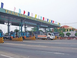 Phí quốc lộ bằng phí đường cao tốc?