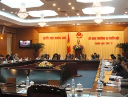 Toàn cảnh Phiên họp thứ 17 của UBTVQH sáng 9-4.
