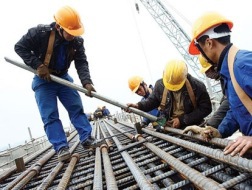 Sự ì ạch trong quá trình tái cơ cấu nền kinh tế chính là "tồn kho thể chế"