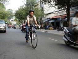 900 triệu có giảm được ùn tắc Thủ đô bằng xe đạp?