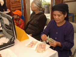 Sẽ trả lương hưu qua bưu điện trên toàn quốc