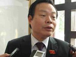 “Điều hành kinh tế như đang trên dây”