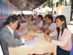 Vì sao họ thất nghiệp?