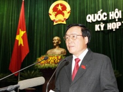 Viện trưởng Nguyễn Hòa Bình thừa nhận, “quả thực án kinh tế nhiều và xử treo thì cũng nhiều, tạo ra suy nghĩ là chưa quyết tâm chống tội phạm kinh tế”.