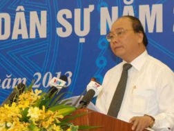 Phó thủ tướng Nguyễn Xuân Phúc phát biểu tại Hội nghị toàn quốc tổng kết thi hành Bộ luật Dân sự năm 2005, diễn ra cuối tuần vừa qua - Ảnh: VGP.