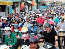 TP.HCM chưa thu phí đường bộ xe máy trong năm nay
