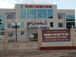 Chủ tịch tỉnh yêu cầu kiểm điểm nữ phó phòng nhận tiền