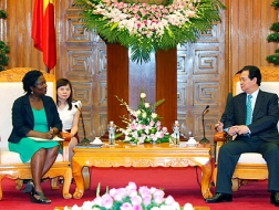 Thủ tướng Nguyễn Tấn Dũng tiếp Giám đốc WB tại Việt Nam, bà Victoria Kwakwa. Ảnh: VGP/Nhật Bắc