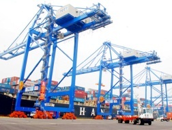 10 mặt hàng xuất khẩu lớn nhất trong 8 tháng đầu năm