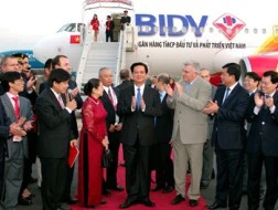 Thủ tướng Nguyễn Tấn Dũng tới Washington
