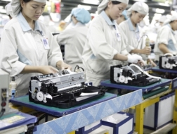 Khối FDI thống lĩnh xuất khẩu: Lo doanh nghiệp nội chết lâm sàng