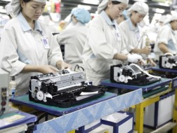 Khối FDI thống lĩnh xuất khẩu: Lo doanh nghiệp nội chết lâm sàng