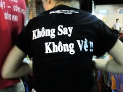 Người Việt Nam thuộc diện uống ít rượu