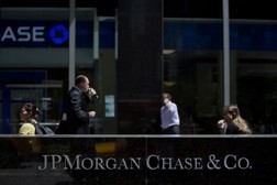 Mỹ muốn tăng gấp đôi tỷ lệ an toàn vốn của các ngân hàng lớn nhất