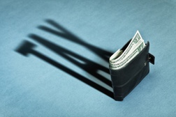 Thuế giảm rồi mà vẫn trĩu hai vai