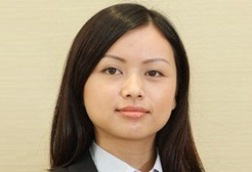 Bà Nguyễn Vũ Ngọc Trinh là Tổng Giám Đốc kiêm Giám Đốc Điều Hành Đầu Tư của Công Ty TNHH Quản Lý Quỹ Manulife Việt Nam.