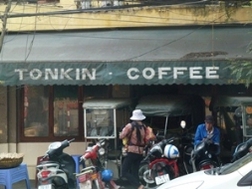Nghi án vỡ nợ, chuỗi café Tonkin lần lượt &ldquo;đóng cửa&rdquo;