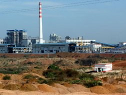 Nhiều ý kiến đề nghị tiến hành giám sát tối cao dự án bauxite Tây Nguyên trong năm 2014. Trong ảnh: Dự án Alumin Tân Rai, Lâm Đồng. Ảnh: TTXVN