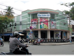 Hơn chục nghìn tỉ đồng có cứu được rạp quốc doanh?