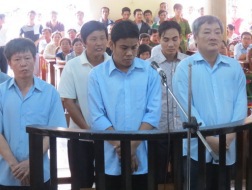Phạt tù 7 lãnh đạo và nhân viên ngân hàng