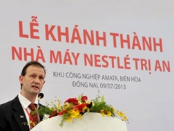 Thêm “ông lớn” Nestlé vừa lỗ khủng vừa mở rộng