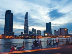 Quan trọng vẫn là con người