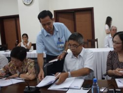 Vụ lùm xùm tại ĐH Hùng Vương: Vẫn tổ chức thi, cấp bằng