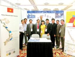 Kêu gọi đầu tư vào titan Việt Nam