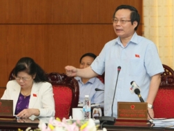 Tiếp cận vốn mua máy bay dễ, nhưng lo bị xiết nợ