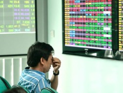 Thị trường xìu theo khối ngoại 