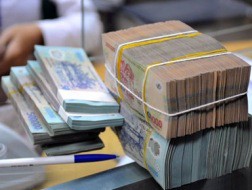 Lương tăng, khó khăn vẫn chưa giảm