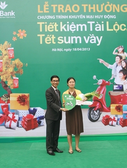 Lễ trao thưởng &ldquo;Tiết kiệm tài lộc- Tết sum vầy&rdquo; của VPBank