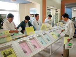 Không nên lấy kính hiển vi soi thị trường!