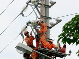 Nắng nóng, sản lượng điện tăng đột biến