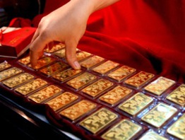 Phiên đấu thầu sáng 17/5: “Ế” tiếp 18.000 lượng vàng