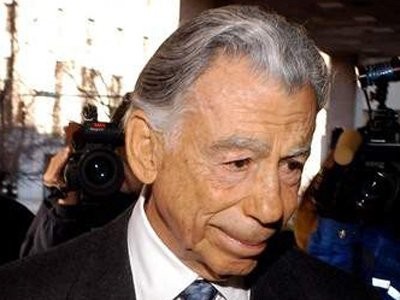 Kirk Kerkorian bỏ học từ năm lớp 8