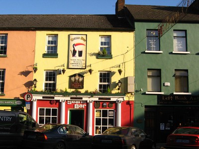 3. Năm 900: Bar Sean ở Athlone, Ireland