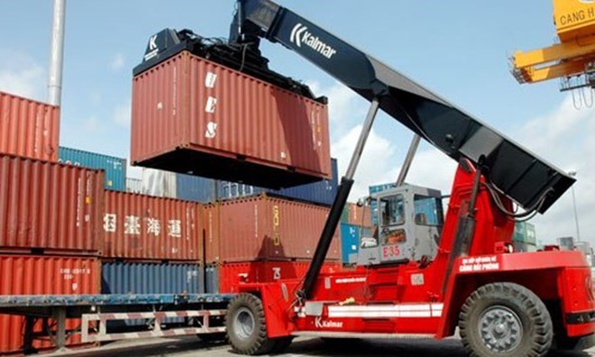 Kinh tế 6 th&aacute;ng cuối năm: Cẩn trọng với nhập si&ecirc;u