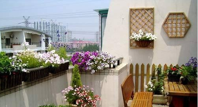 Giàu nhanh chóng nhờ bố trí ban công đúng hướng