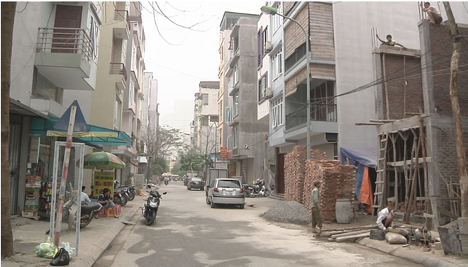 Người dân khu tái định cư Phú Diễn vẫn chưa được “yên ổn” sau 6 năm nhận nhà