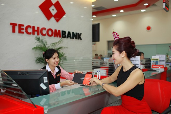 Giảng viên “mách nước” trúng tuyển vào ngân hàng “không tốn một xu”