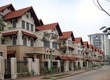 Dự án mới cạnh tranh khốc liệt để thoát hàng