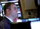 Phố Wall tăng điểm trước phiên điều trần của Yellen
