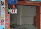 Vẫn niêm yết giá bằng ngoại tệ