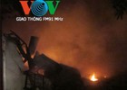 Kho hàng lớn bốc cháy ngùn ngụt trong đêm ở Hà Nội