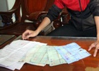 Bỗng dưng... ôm nợ thẻ tín dụng
