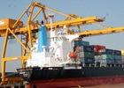 Nhập siêu bắt đầu tăng tốc